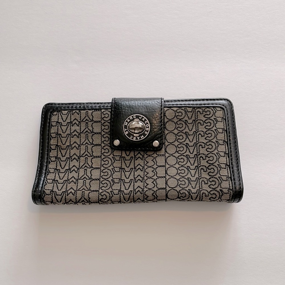 Marc Jacobs wallet